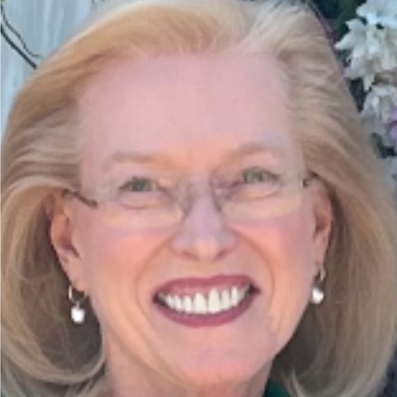 Meet your Posher, Wanda - Picture 1 of 5